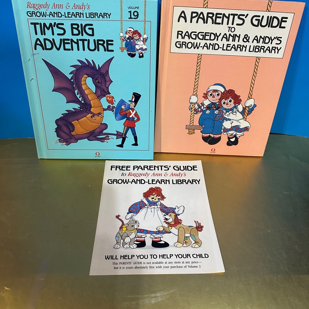 Raggedy Ann & Andy's Grow-and-Learn Library Complete Set of 20 Hardcover Books - Picture 5 of 8